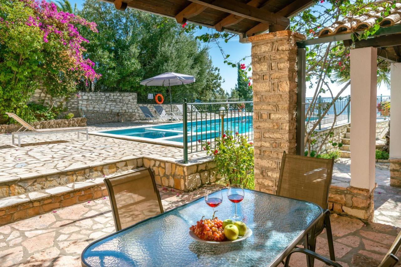 Villa Sandy Sívota Екстериор снимка